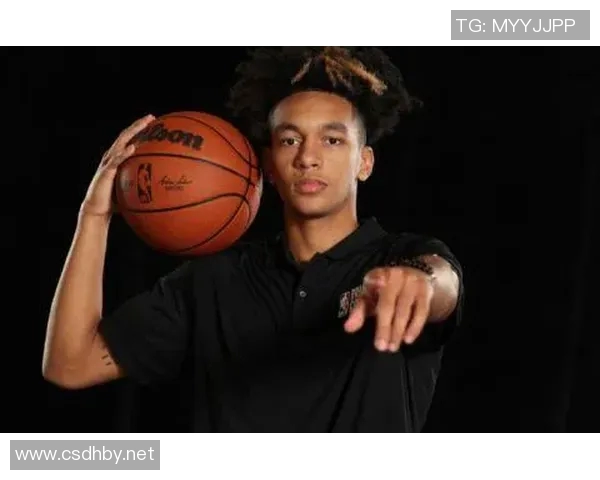 20分不算啥！特雷·曼恩不讲理三分再进，黄蜂27-2高潮追至1分之差