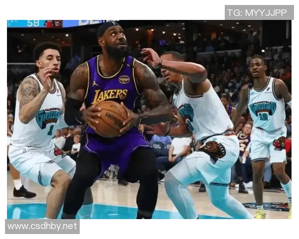 16分逆转！用掘金最怕的方式完成复仇，湖人此役堪称赛季转折之战